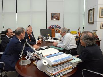 El Presidente Mujica recibió al canciller español García-Margallo en la Torre Ejecutiva