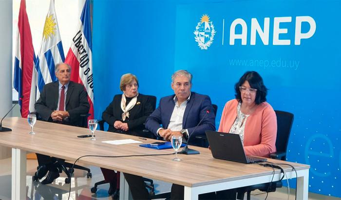 Autoridades de ANEP