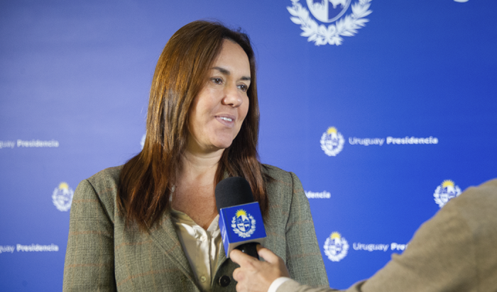 Coordinadora de Descentralización y Cohesión de OPP, María de Lima, en entrevista con Comunicación Presidencial