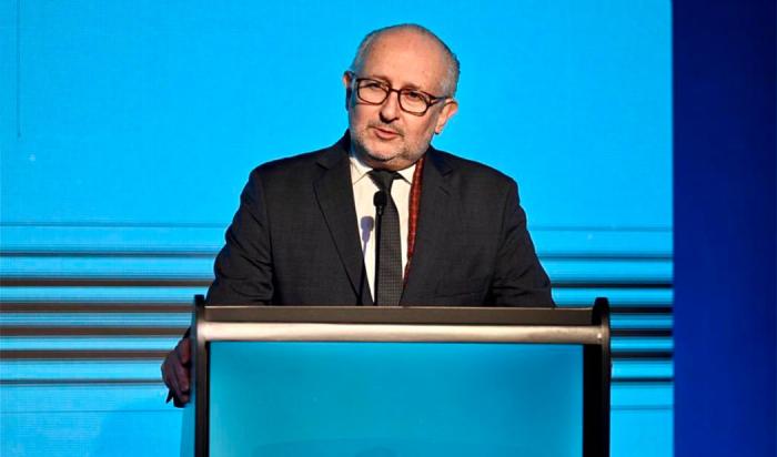 Ministro de Educación y Cultura, Pablo da Silveira, durante su oratoria