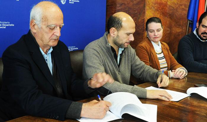 Lema y Pollak firman acuerdo 