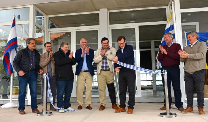MTOP inauguró obras en institución de deportes acuáticos de Paysandú