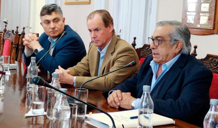 Alfie, Bordet y Lafluf