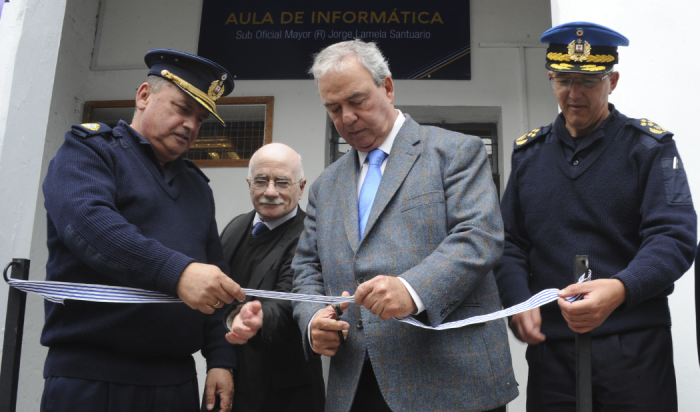 Luis Alberto Heber con mandos policiales