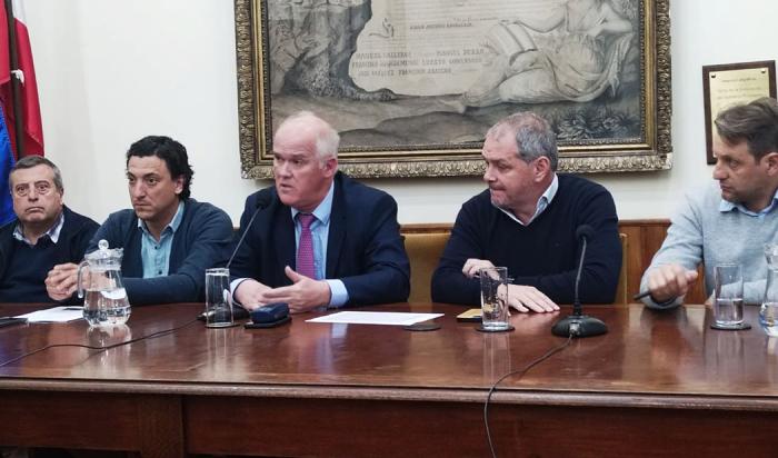 MTOP firma convenios sociales en Florida
