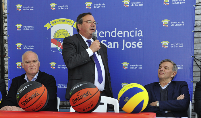 José Luis Falero y autoridades
