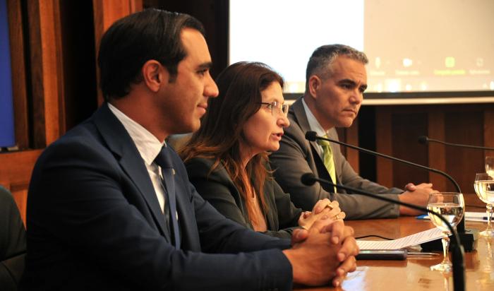 Karina Rando, José Luis Satdjian y Francisco Benavides