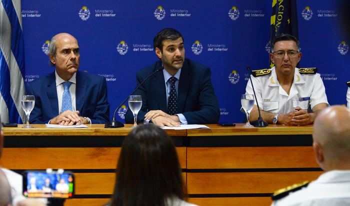 Martinelli y autoridades