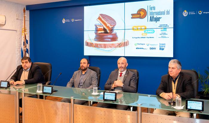 Autoridades del Ministerio de Turismo