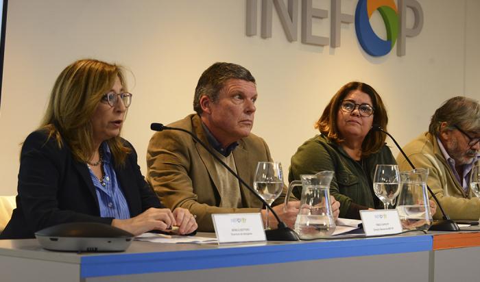 Bottero y Darscht en lanzamiento de Inefop