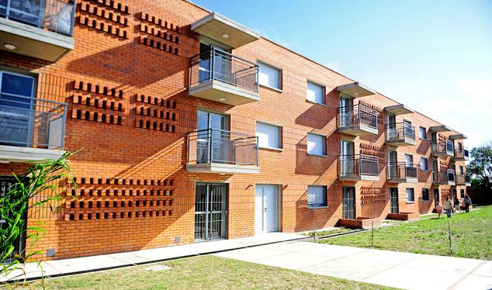 Fachada de las viviendas entregadas