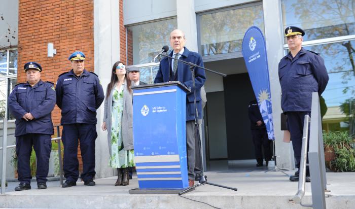 Pablo Abdala y autoridades policiales