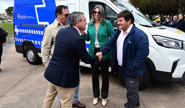 Entrega de ambulancias