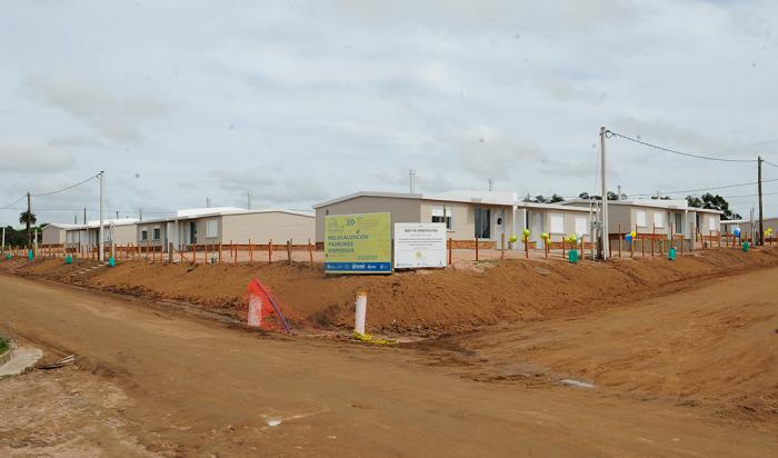 Fachada de las nuevas viviendas en Trinidad, departamento de Flores