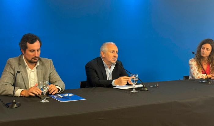 Da Silva, Baroni y Parodi en oratoria