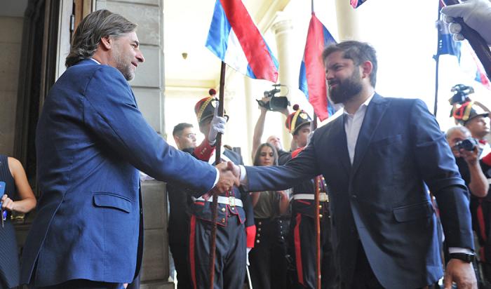 Lacalle Pou y Boric en Montevideo