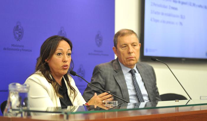 Cardona y Oddone en conferencia de prensa