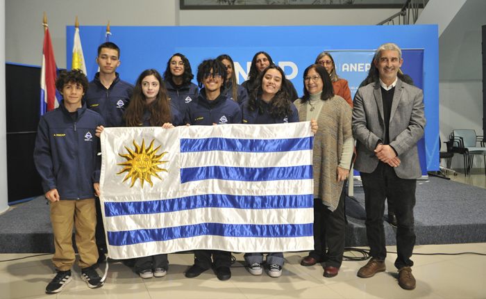 estudiantes de liceo n.° 4 participan en competencia de la NASA