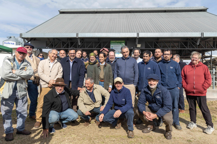 Presidente Orsi visitó La Estanzuela en Colonia