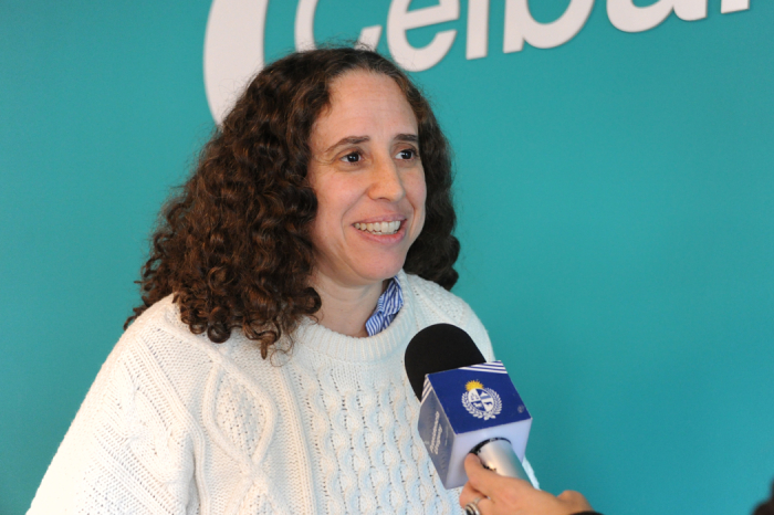 Presidenta de Ceibal, Florencia Haim, en nota con Comunicación Presidencial