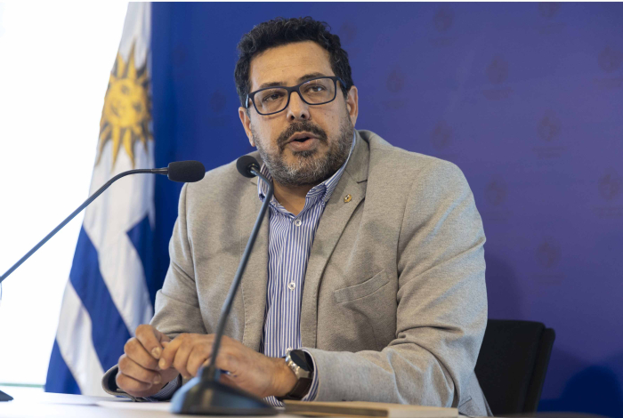 Sánchez: “El 30% de las mesas de negociación colectiva ya acordaron”  El secretario de la Presidencia, Alejandro Sánchez, brinda una conferencia de prensa en la Residencia Presidencial