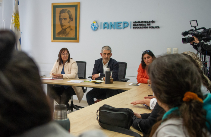 Autoridades de Anep e Interior