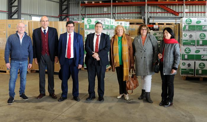 Autoridades del MIEM entregan equipamiento al INAU
