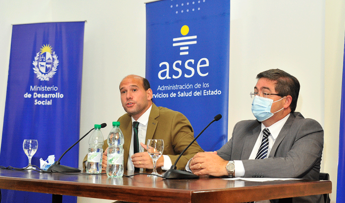 Ministro de Desarrollo Social, Martín Lema y presidente de ASSE, Leonardo Cipriani 
