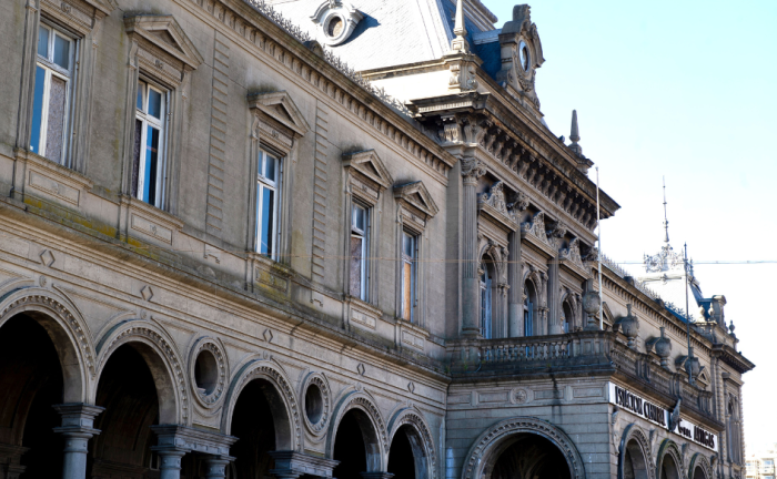 Fachada de la Estación Central General Artigas