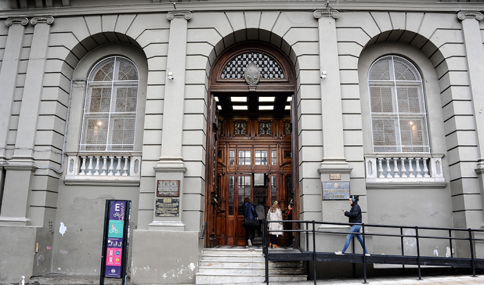 Fachada edificio UTU