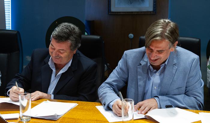 Firma de acuerdo entre Mevir y el INC