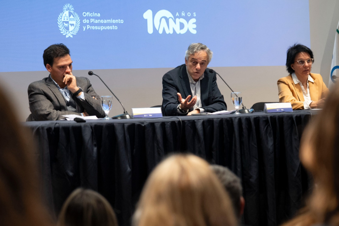 Autoridades de OPP y ANDE