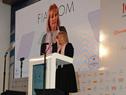MInistra Carolina Cosse anunció que se trabaja en proyecto para tener 100 ómnibus eléctricos
