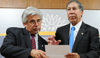 Ministro Aguerre y subsecretario de Agricultura de Estados Unidos, Edward Ávalos