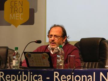Ministro Daniel Olesker en el ciclo: "Políticas de Estado para el desarrollo regional"