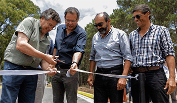 Autoridades inauguran obras viales en Rocha