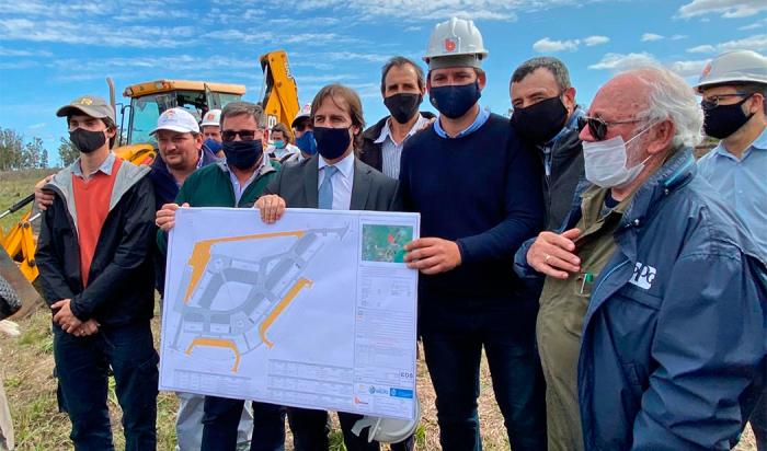Lacalle Pou visitó obras de Central Hortícola del Norte