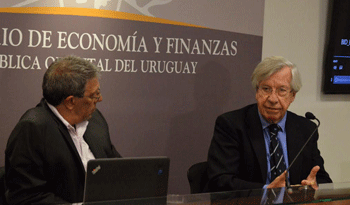 Ministro Danilo Astori y representante del BID en Uruguay, Juan Taccone