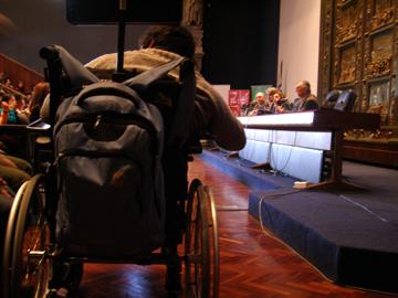Rampas que mejoran la accesibilidad a espacios públicos y privados