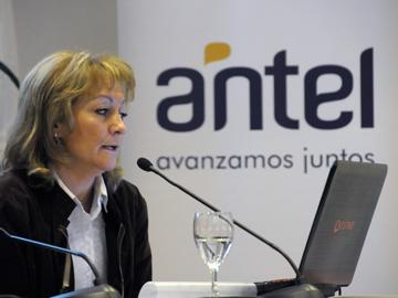 Presidenta de ANTEL, Carolina Cosse