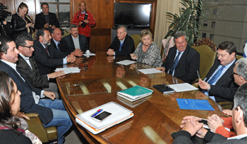 Ministra de Turismo, Liliam Kechichian con jerarcas de la Organización Mundial del Turismo y de la Intendencia de Maldonado