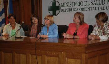 Autoridades en lanzamiento de campaña para prevenir la tuberculosis