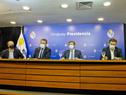 Gobierno crea mesa coordinadora nacional de centros de cuidados críticos para atender demanda por COVID-19 Gobierno crea mesa coordinadora nacional de centros de cuidados críticos para atender demanda por COVID-19
