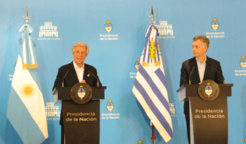 Presidentes de Uruguay y Argentina, Tabaré Vázquez y Mauricio Macri Presidentes de Uruguay y Argentina, Tabaré Vázquez y Mauricio Macri