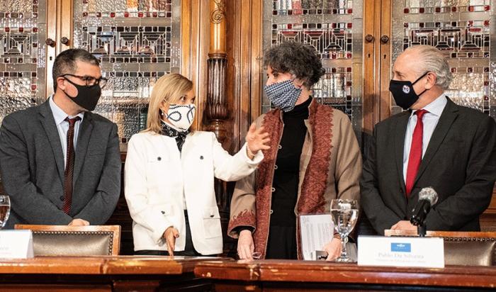Lanzamiento de homenajes en la biblioteca del Palacio Legislativo