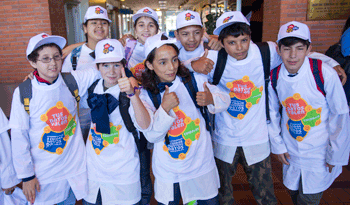 Niño participantes del concurso de Agesic