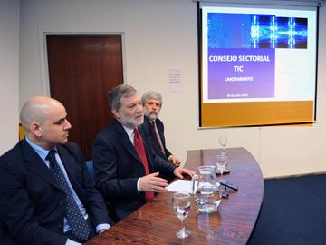 Autoridades en el lanzamiento del Consejo Sectorial de Tecnologías de Información y Comunicación