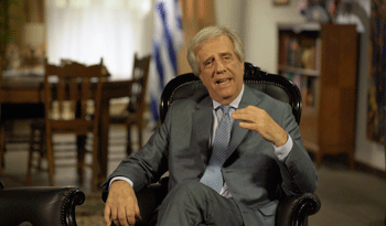 Vázquez encabeza transmisión simultánea de radio y televisión