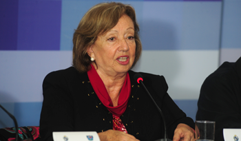 Ministra María Julia Muñoz