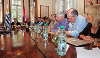 Conferncia de Prensa en Residencia de Suárez